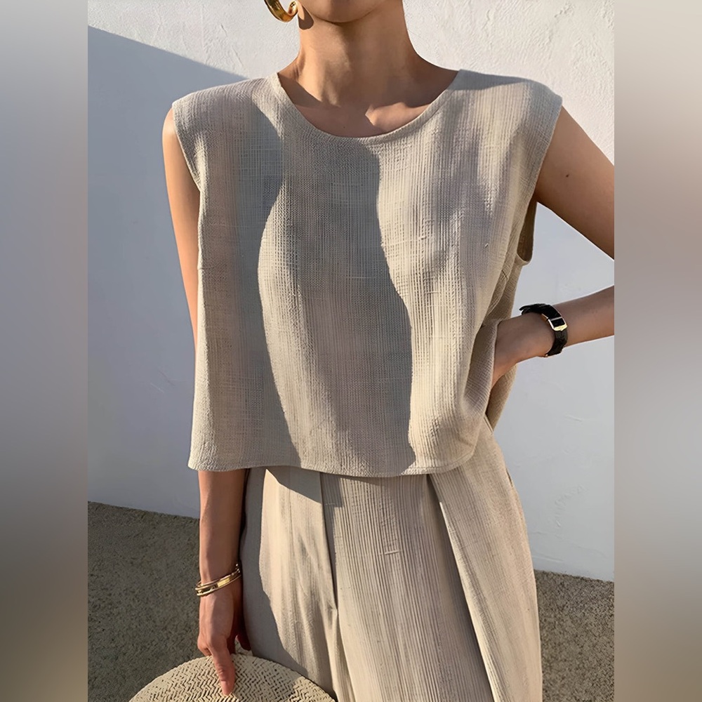 Commense Wide-Leg Pants in Light Beige - Picture 3 of 16